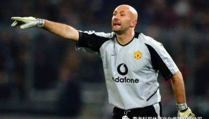  图卢兹年轻门将横空出世，多次扑救成就全场最佳