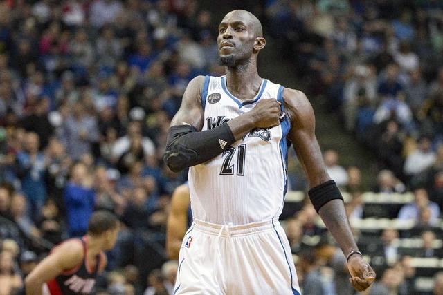  狼队边锋突破造杀伤，主场三球大胜纽卡斯尔联显实力